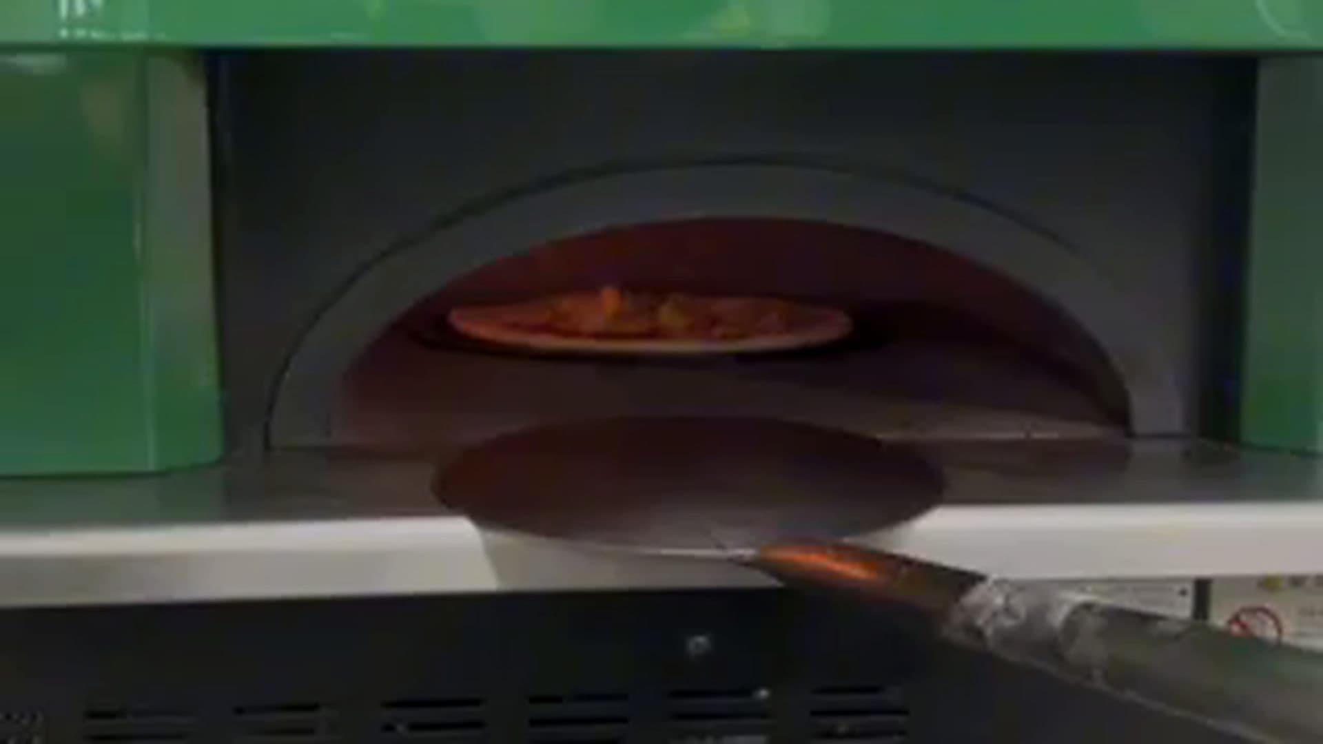 石窯とピザ